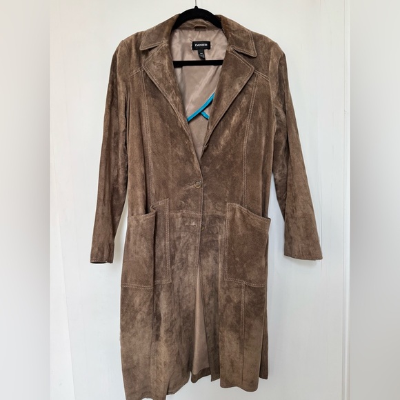 Danier Jackets & Blazers - Danier Women's Tan Suede Coat Size M (8-12) 🇨🇦